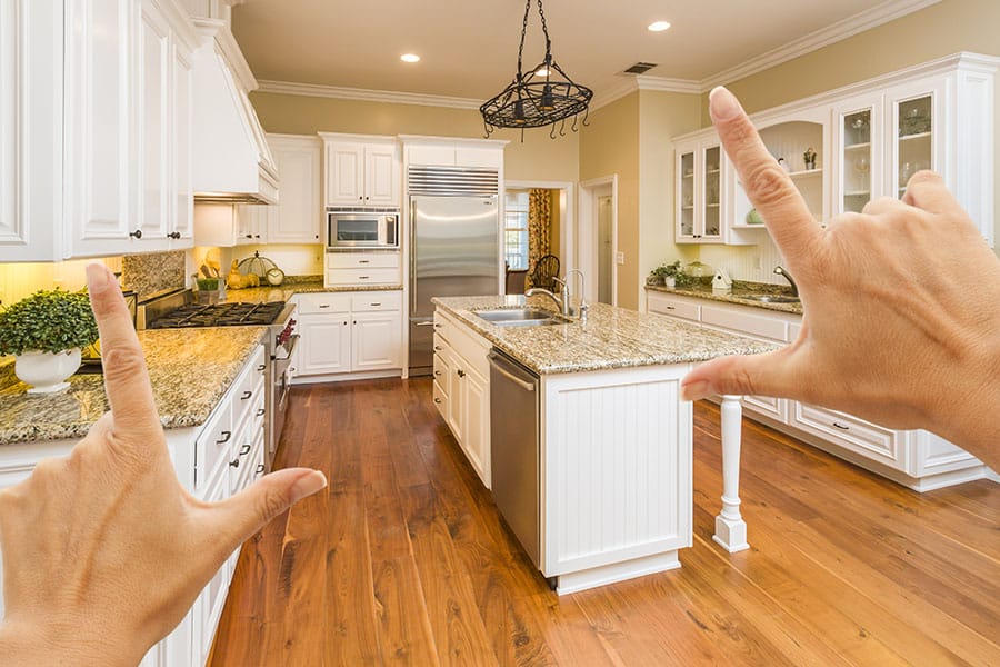 https://www.morgantaylorhomes.com/wp-content/uploads/2021/04/Custom-Home-Kitchens.jpg