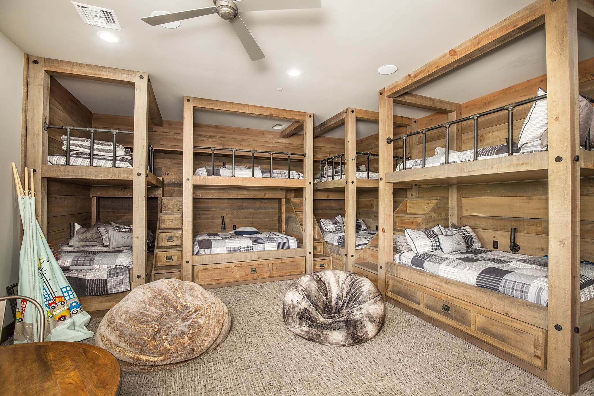 40_Bedroom6 Bunks copy-min (1)-min BEST OF HOUZZ DESIGN AWARD